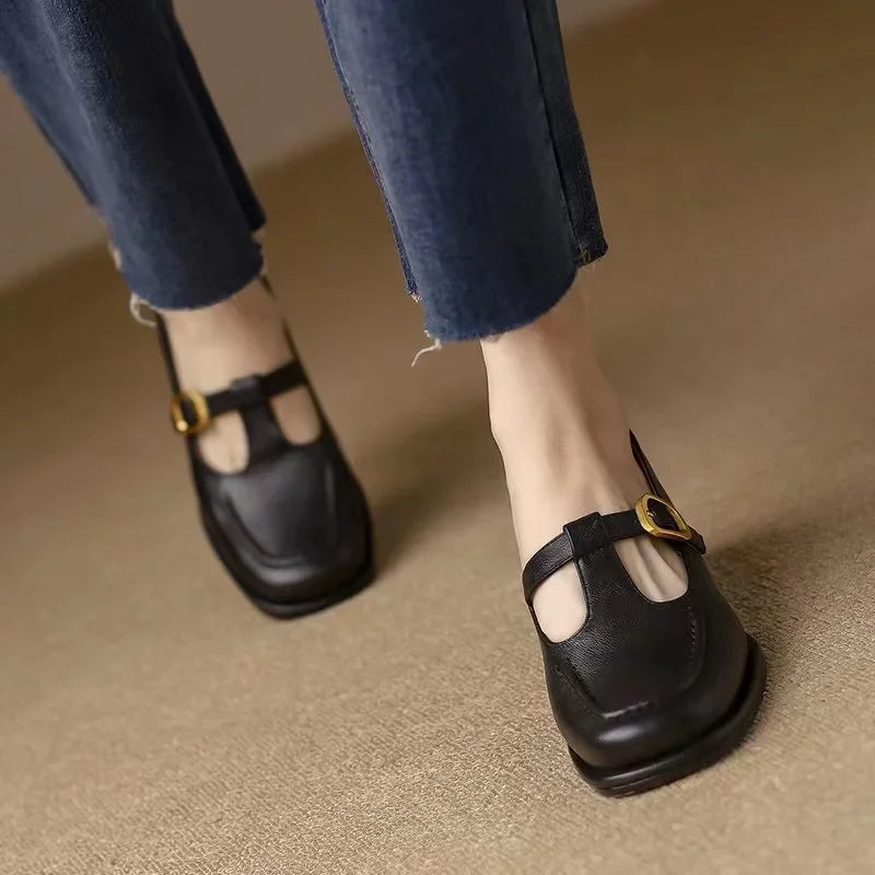 Selvana | Elegante T-Strap Schoenen